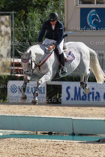 MEDINI_BLU PICASSO_GIO CAV 2011_(0481) SS3_2258.jpg